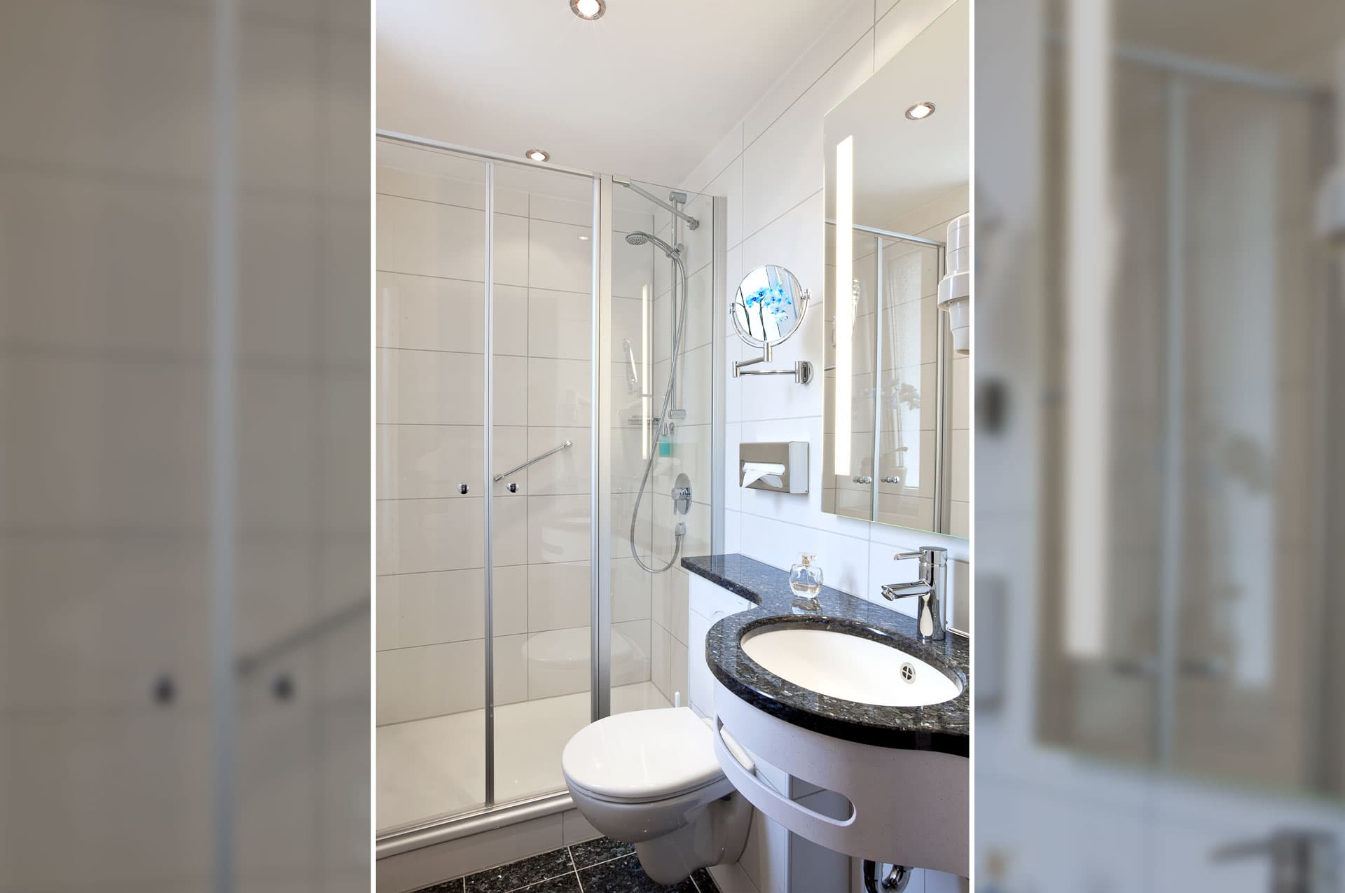 Bathroom of the single room with shower